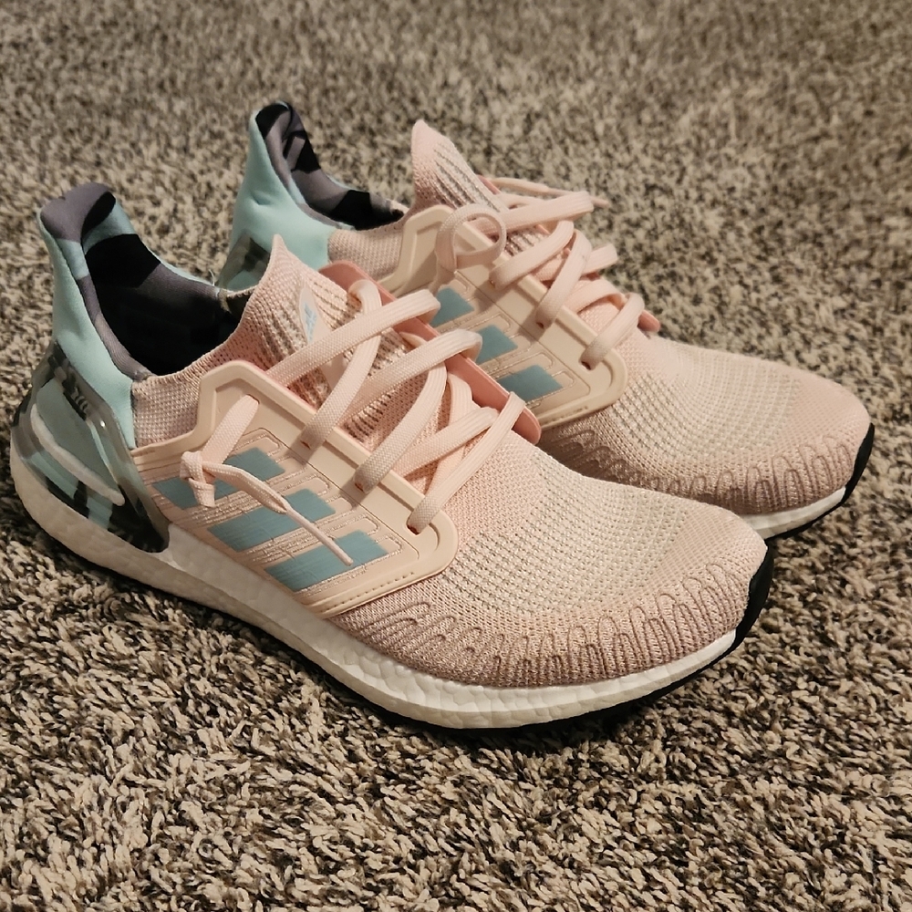 Adidas Women's Light Pink and Blue Athletic Shoes Size 9.5